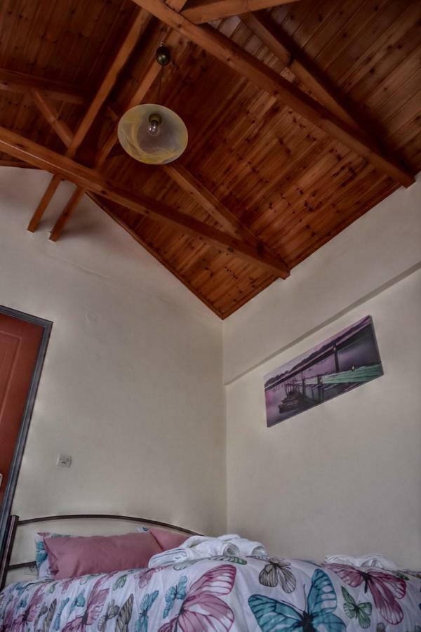 Cozy Loft Lejlighed Mesolóngion Eksteriør billede